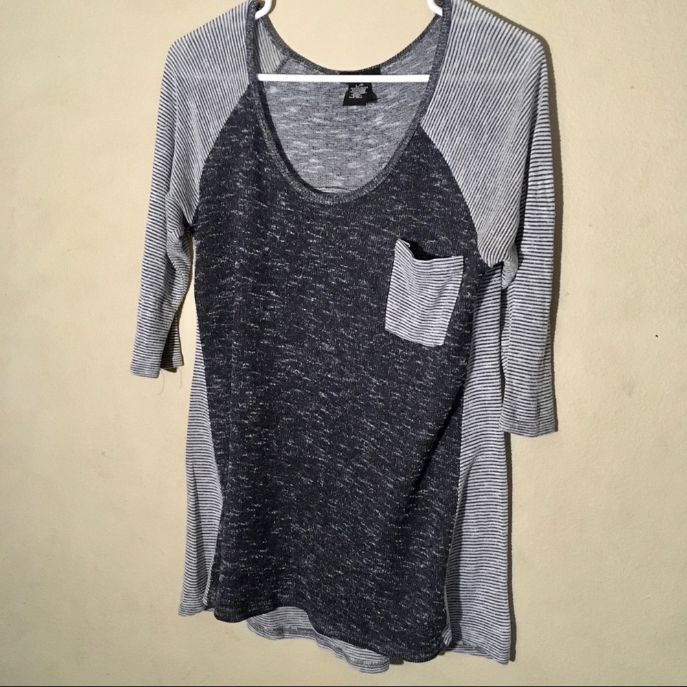 Michael Brandon Gray/Wht Striped Top, Sz L